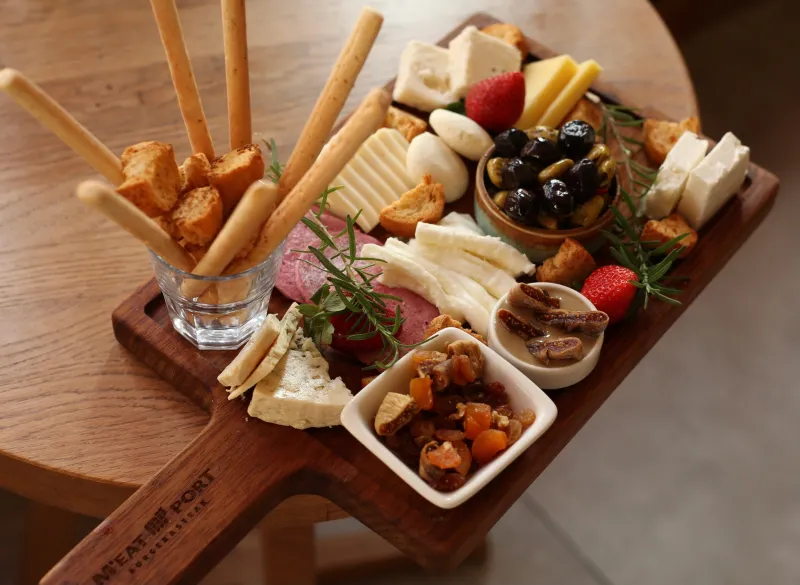 Yerli ve Uluslararası Peynir Tabağı