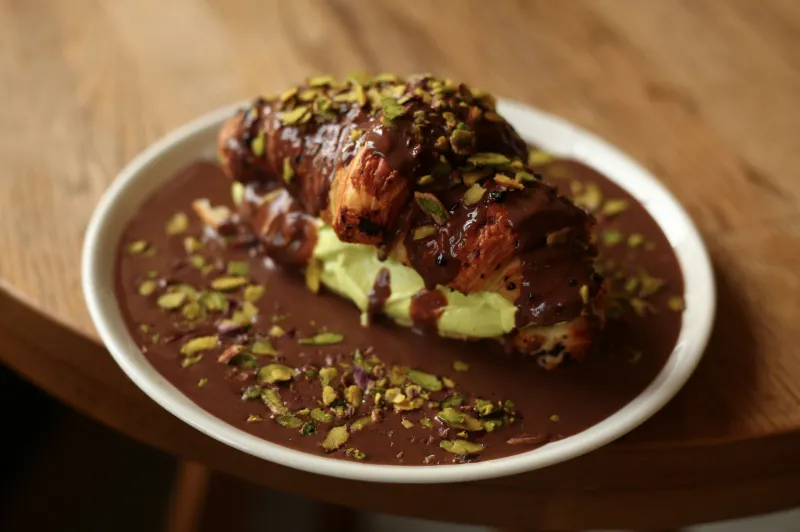 Kruvasan (Fıstıklı)