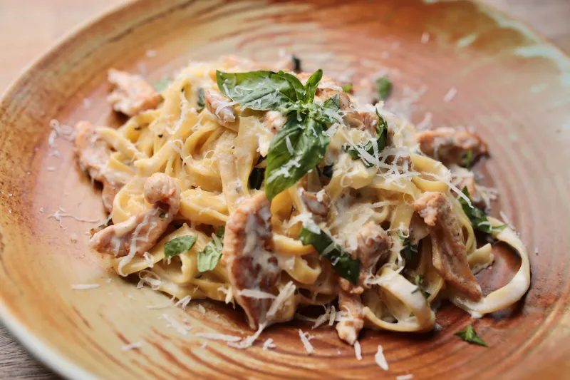 Kremalı Mantarlı Makarna